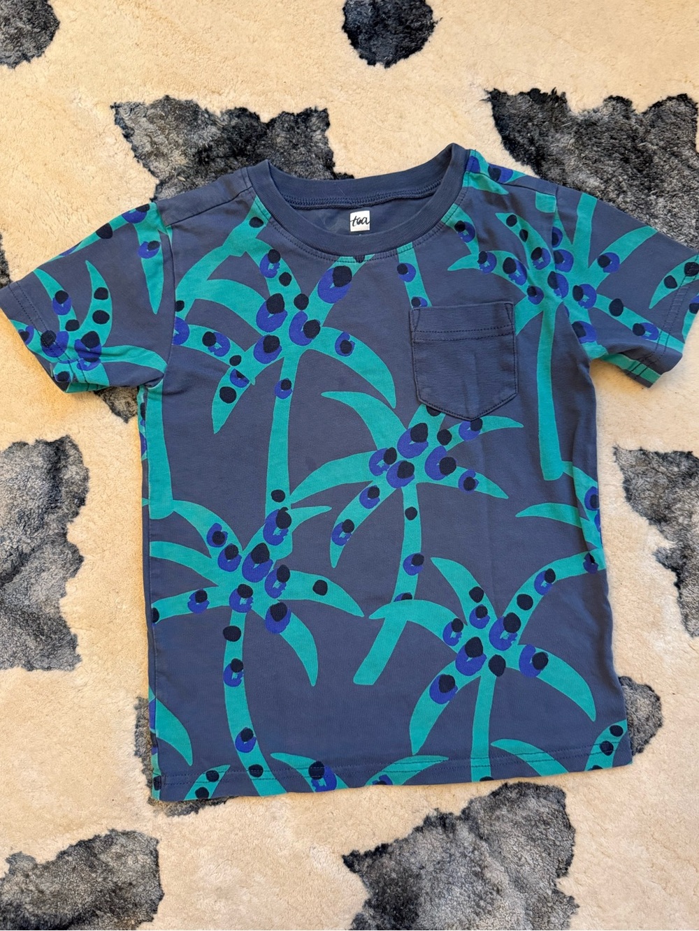 Tea Collection Palm Tree Pocket Tee